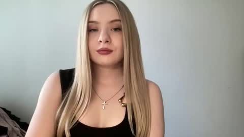 polishangel222 online show from 04.25.26