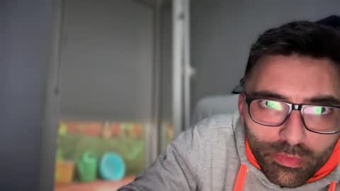 pollabeta online show from 04.12.26