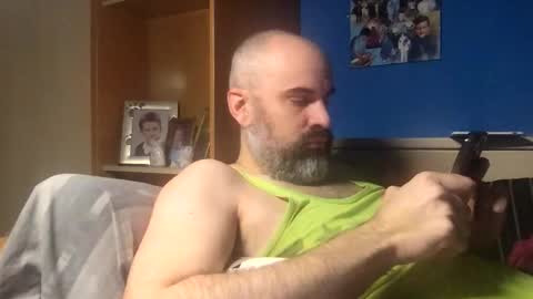 Snapshot of pollito1985 chatting on 02.25.26 DIEGO O DIEGUITO online show from 02.25.26