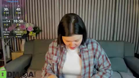 Polly online show from 10.15.25