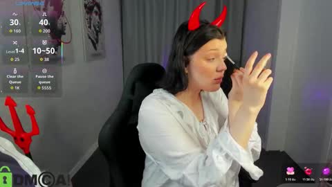 Polly online show from 10.22.25