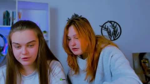 polly_cute1 online show from 02.20.26