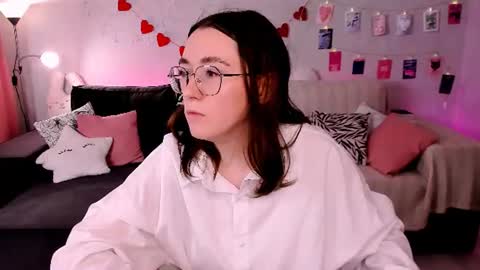 Snapshot of polly_pop_ chatting on 07.15.26 Polly online show from 07.15.26