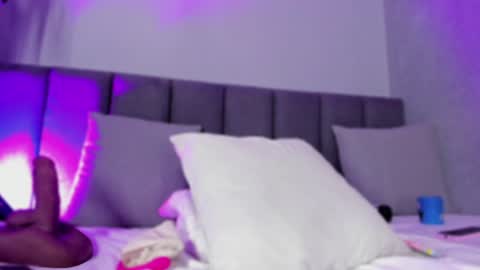 POLLY online show from 01.21.25