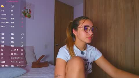 Snapshot of pollygrey_ chatting on 05.31.26 Carolina online show from 05.31.26