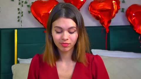 Snapshot of pollylanders chatting on 02.14.25 Polly online show from 02.14.25