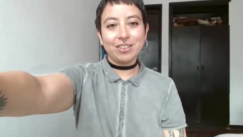 Snapshot of poly_mer chatting on 02.04.25 Poly online show from 02.04.25