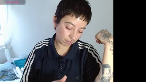 Snapshot of poly_mer chatting on 02.18.25 Poly online show from 02.18.25