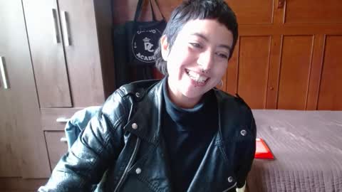 Snapshot of poly_mer chatting on 03.07.25 Poly online show from 03.07.25