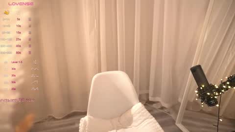    online show from 11.06.25