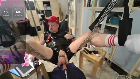 poppersbator73 online show from 02.21.25