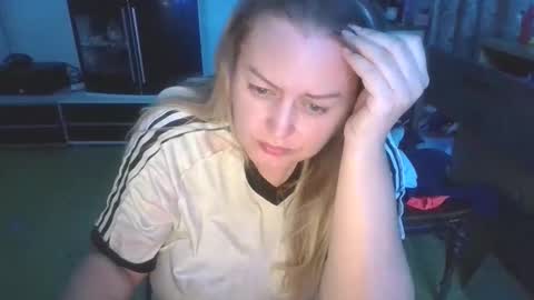 Snapshot of pornbusty chatting on 03.24.26 MelissOfficial online show from 03.24.26