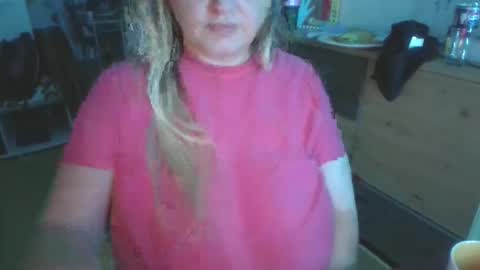 Snapshot of pornbusty chatting on 04.14.26 MelissOfficial online show from 04.14.26