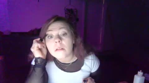 posionedxpeach online show from 10.24.25