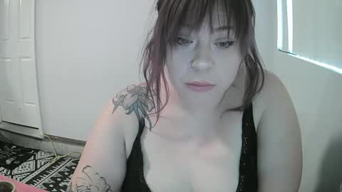 posionedxpeach online show from 11.05.25