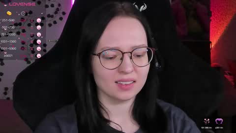 Snapshot of power_robynn chatting on 02.12.26 Robyn online show from 02.12.26