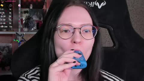 Robyn online show from 04.18.26