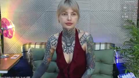 Snapshot of powerrr_ chatting on 06.13.26 Lola online show from 06.13.26