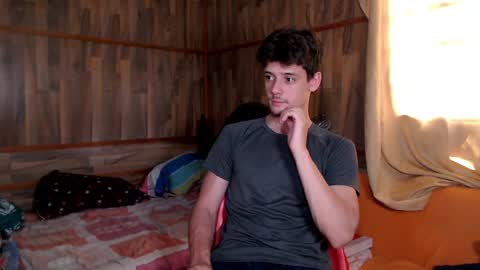 chris independent  online show from 04.23.26