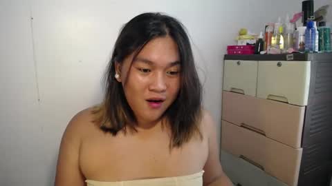 Snapshot of precious_nissie chatting on 08.02.26 Nessie online show from 08.02.26