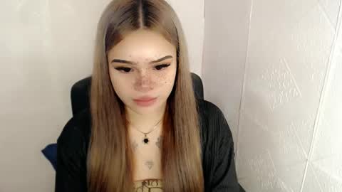 MAXXINE online show from 02.24.25