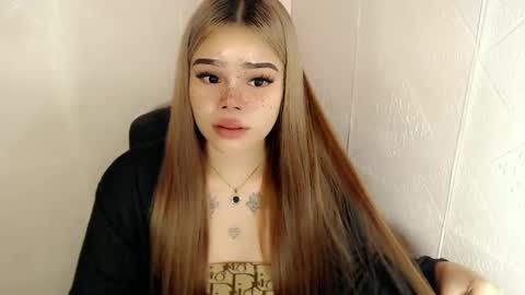 MAXXINE online show from 03.09.25