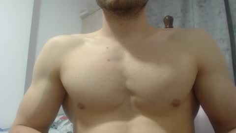 Snapshot of preettyboyx chatting on 12.06.24 JUAN online show from 12.06.24