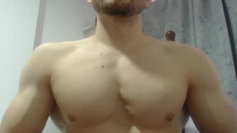 Snapshot of preettyboyx chatting on 12.11.24 JUAN online show from 12.11.24