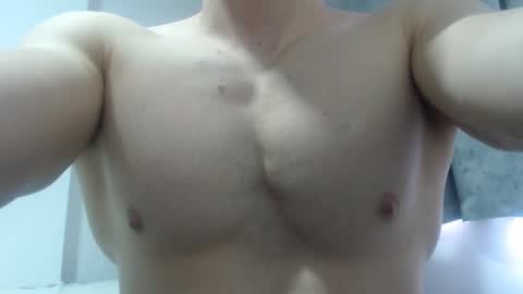 Snapshot of preettyboyx chatting on 12.12.24 JUAN online show from 12.12.24