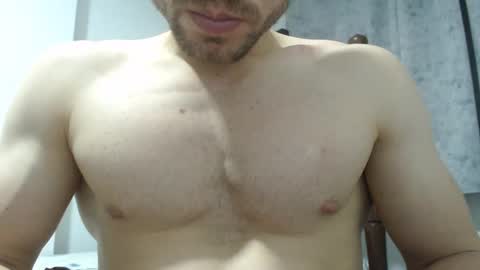 Snapshot of preettyboyx chatting on 01.25.25 JUAN online show from 01.25.25