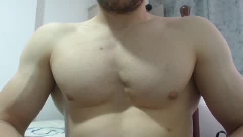 Snapshot of preettyboyx chatting on 02.01.25 JUAN online show from 02.01.25