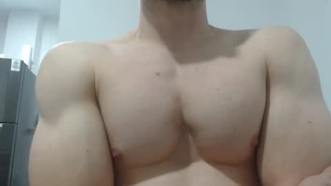 Snapshot of preettyboyx chatting on 02.19.25 JUAN online show from 02.19.25