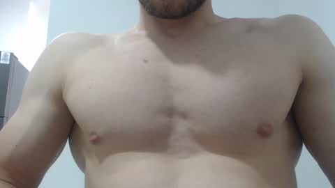 Snapshot of preettyboyx chatting on 02.19.25 JUAN online show from 02.19.25