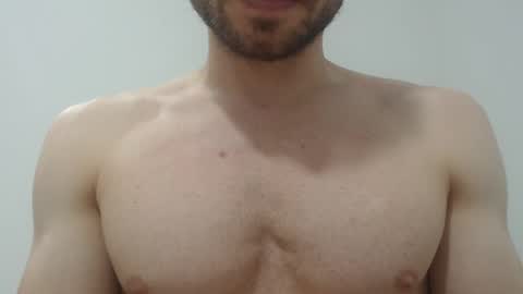 Snapshot of preettyboyx chatting on 02.24.25 JUAN online show from 02.24.25