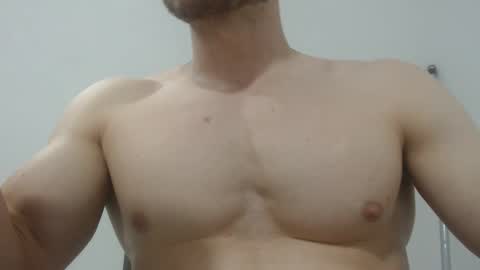 Snapshot of preettyboyx chatting on 02.25.25 JUAN online show from 02.25.25