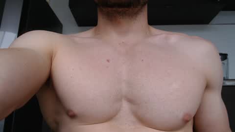 Snapshot of preettyboyx chatting on 09.24.25 JUAN online show from 09.24.25