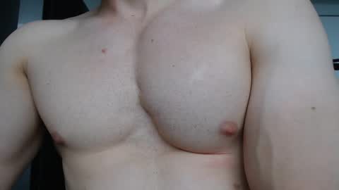 Snapshot of preettyboyx chatting on 09.25.25 JUAN online show from 09.25.25