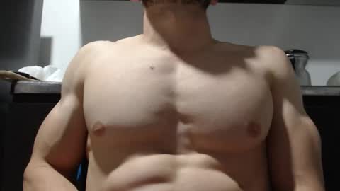 Snapshot of preettyboyx chatting on 09.29.25 JUAN online show from 09.29.25