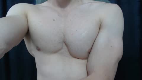 Snapshot of preettyboyx chatting on 10.17.25 JUAN online show from 10.17.25