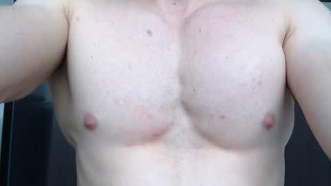 Snapshot of preettyboyx chatting on 10.26.25 JUAN online show from 10.26.25