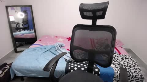 Plux online show from 02.04.26