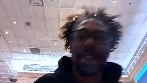 Snapshot of presidentialbryana chatting on 10.16.25 Libra Lamont online show from 10.16.25