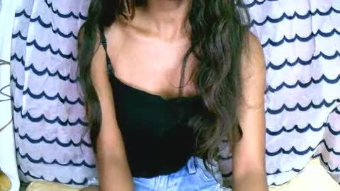 prettiethalia online show from 01.12.26