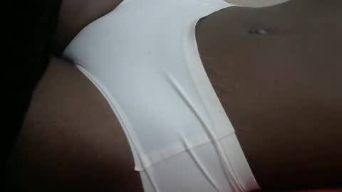 pretty_avena online show from 11.22.25