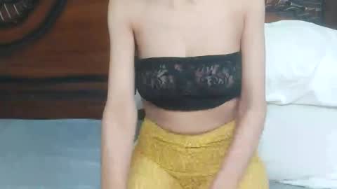 Snapshot of pretty_cat1 chatting on 10.14.25 pretty_cat1 online show from 10.14.25