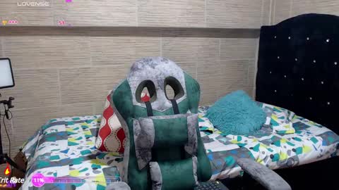 Snapshot of pretty_cristal22 chatting on 12.18.24 pretty_cristal22 online show from 12.18.24