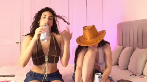 Snapshot of pretty_dirty_sis chatting on 11.08.25 Dirty Sis online show from 11.08.25