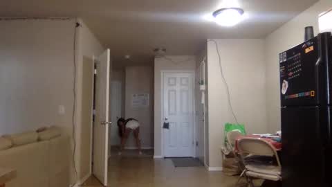 Snapshot of pretty_girl828687 chatting on 10.20.25 pretty_girl828687 online show from 10.20.25