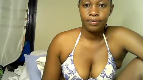 Snapshot of pretty_kylah chatting on 06.23.26 pretty_kylah online show from 06.23.26