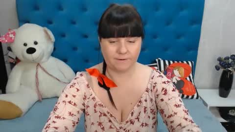 pretty_malika online show from 02.20.25